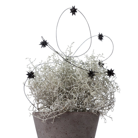 Black kordel chain with 9 miniature stars